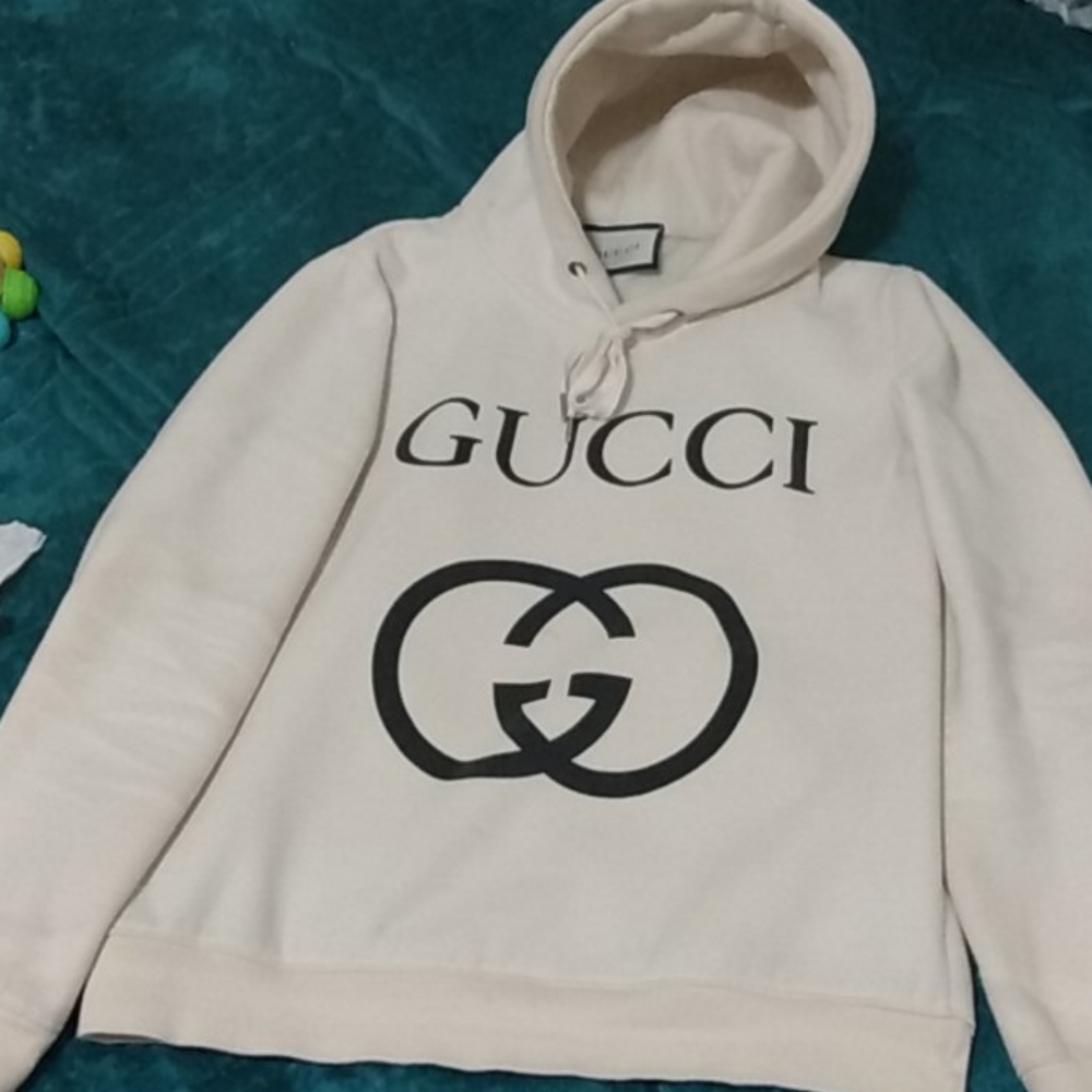 Gucci hoodie size small